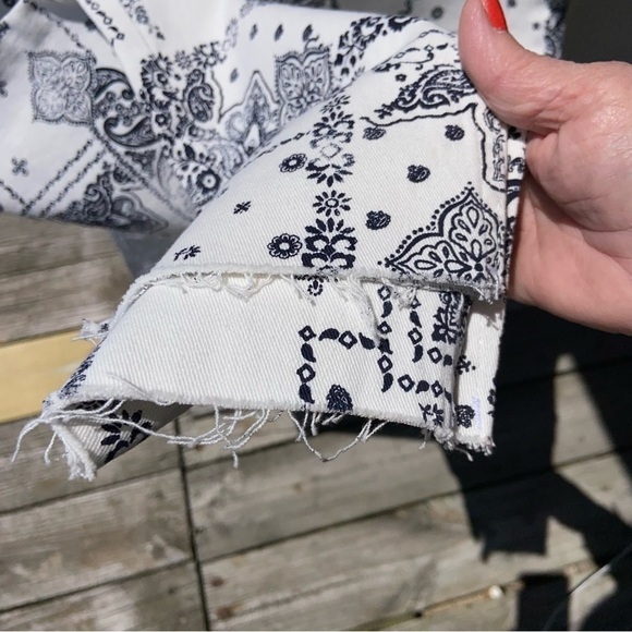 NWT Vintage Lux ultimate high rise skinny Jeans from Kensie. Raw edged hem. - Picture 9 of 9